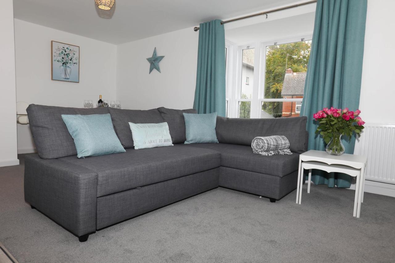 Exmouth - Apartment 2, Strand House - Modern 2 Bedroom Apartment, Perfect Location For Access To Beach & Town Centre - Sleeps 4 Guests - Hosted By Rentmyhouse Dış mekan fotoğraf