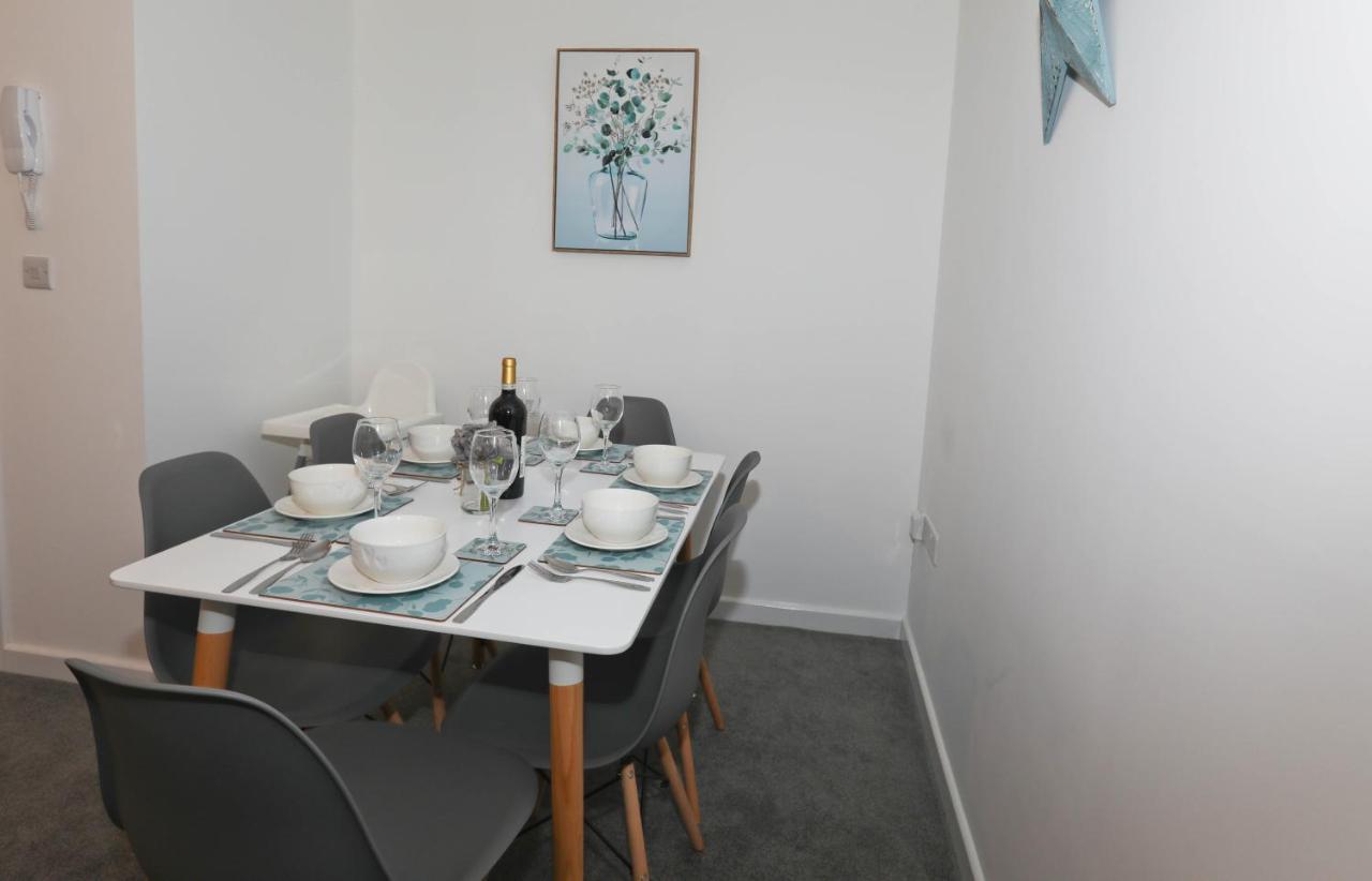 Exmouth - Apartment 2, Strand House - Modern 2 Bedroom Apartment, Perfect Location For Access To Beach & Town Centre - Sleeps 4 Guests - Hosted By Rentmyhouse Dış mekan fotoğraf